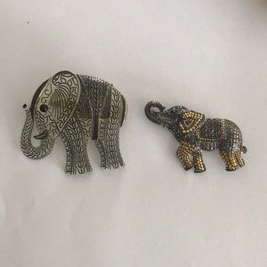 Two Elephant brooch’s, lucite & rhinstone